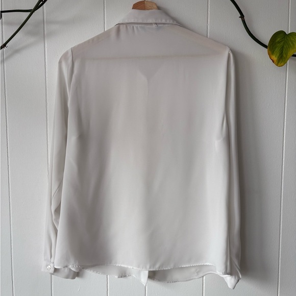 Max White Button Down Blouse - Picture 5 of 5